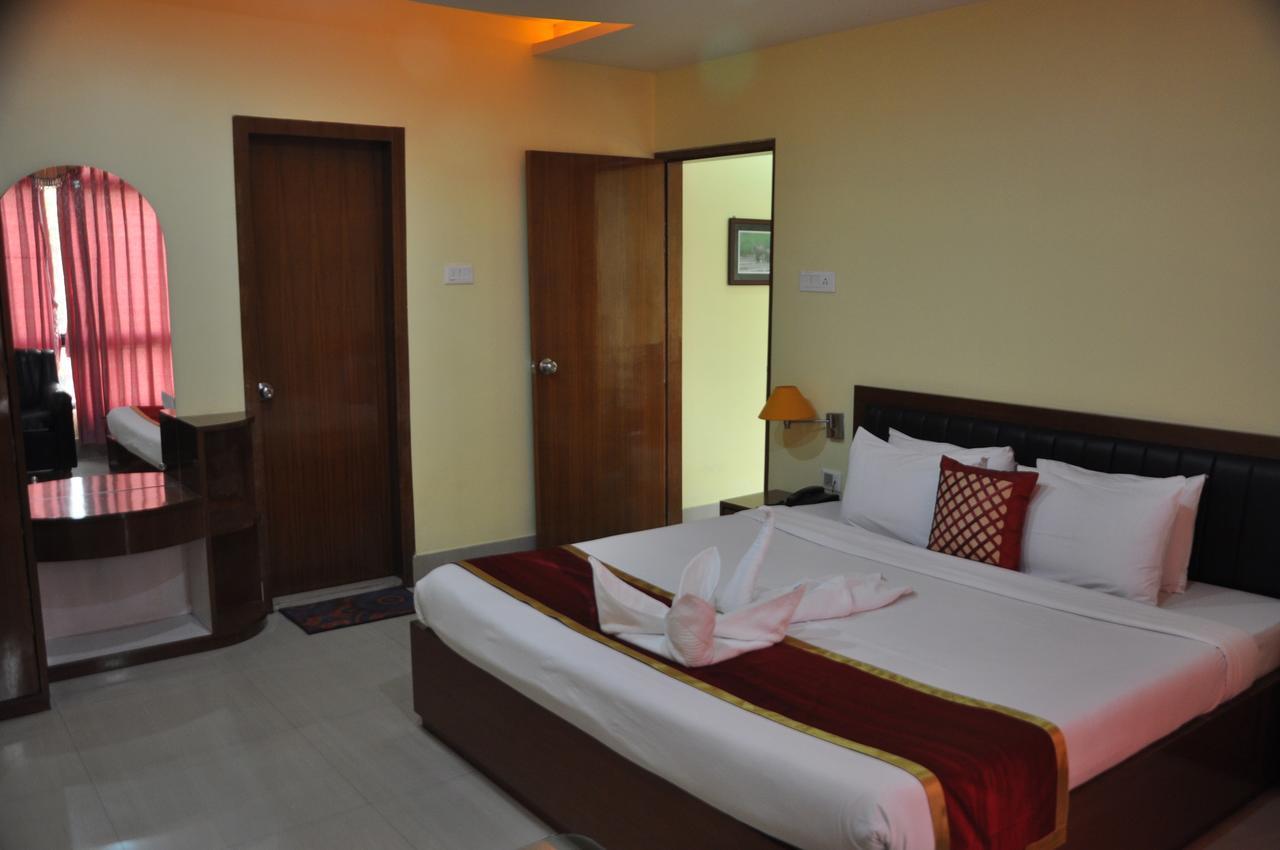 Hotel Dooars Mountain Alipur Duar Esterno foto