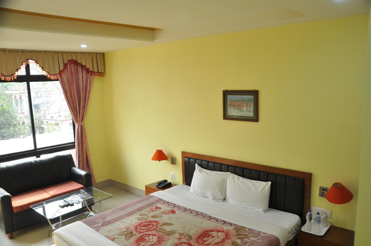 Hotel Dooars Mountain Alipur Duar Esterno foto
