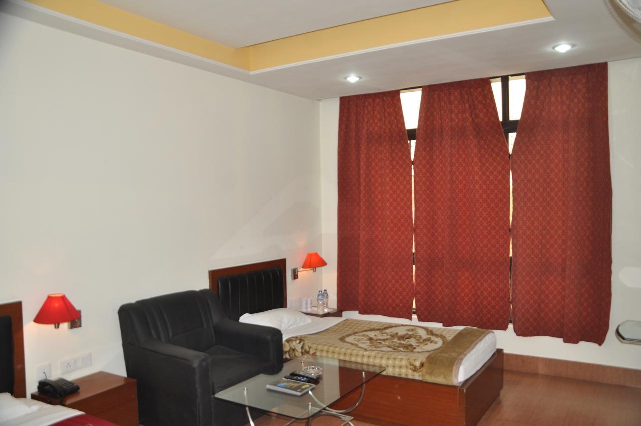 Hotel Dooars Mountain Alipur Duar Esterno foto