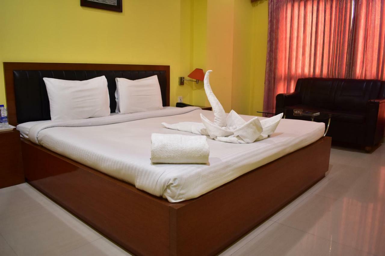 Hotel Dooars Mountain Alipur Duar Esterno foto