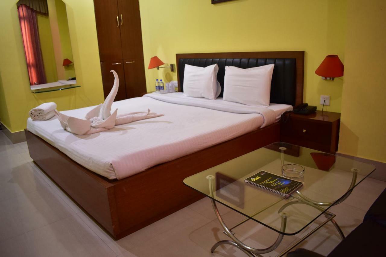 Hotel Dooars Mountain Alipur Duar Esterno foto